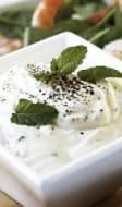 Sauce au yaourt à la menthe