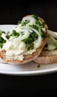 Sandwich fromage ail et fines herbes fait maison