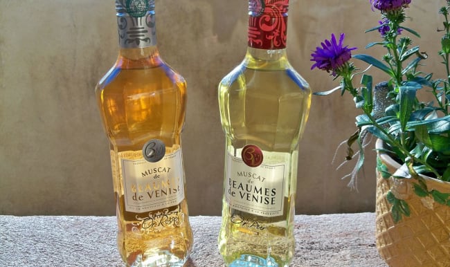 Deux bouteilles de Muscat Beaumes de Venise