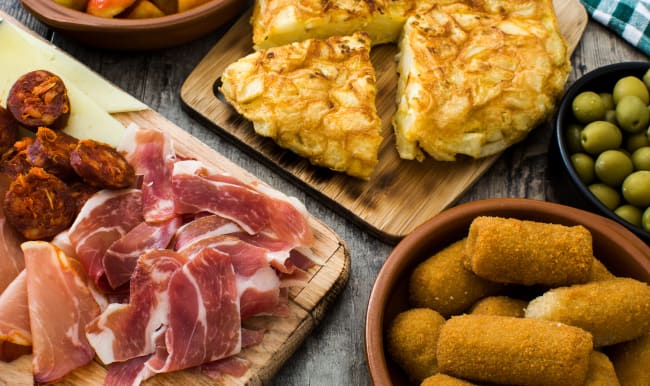 Assortiment de tapas classiques