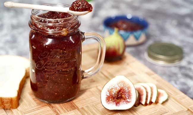 Pot de confiture de figues