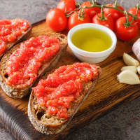 pan con tomate