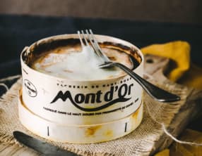 Mordus de fromage fondu