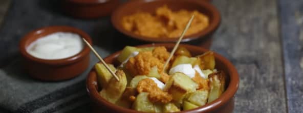 Apéritif du monde : mezzés, antipasti et autres bouchées à partager