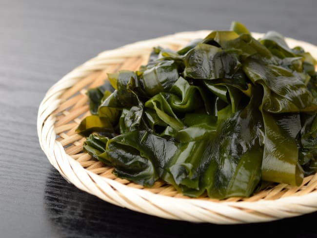 Assiette d'algues wakame