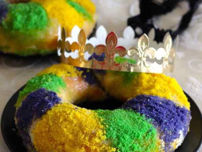 King cake coloré de la Nouvelle Orléans 