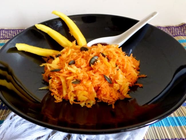 Salade de carottes et mangue râpées