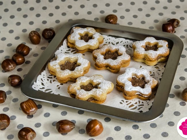 Biscuits fourrés à la pâte de noisettes