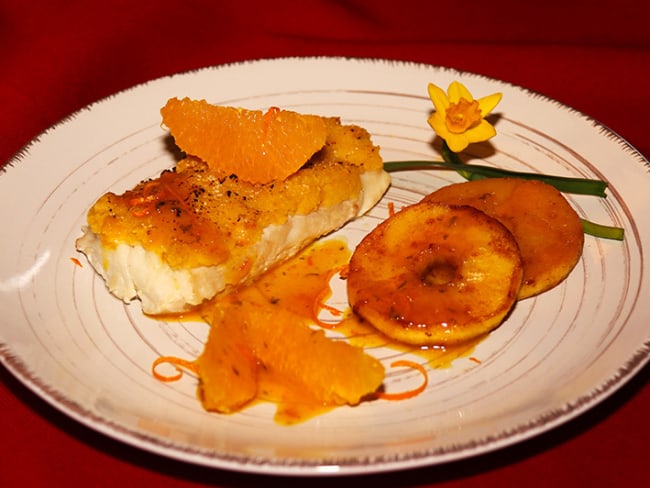 Dos de mulet en crumble d'agrumes, beurre d’agrumes, pommes confites