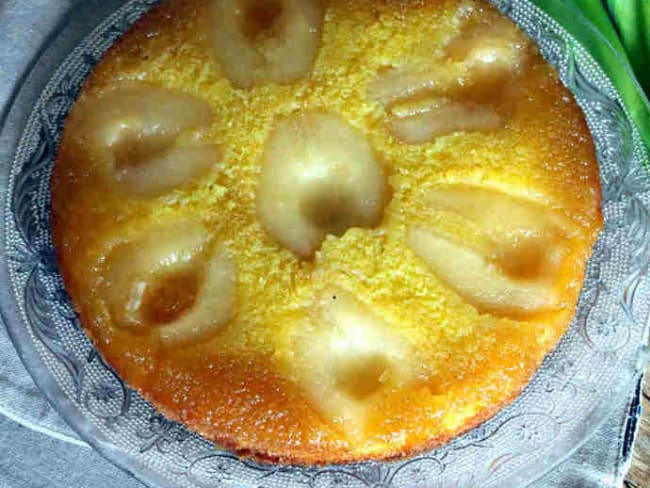 Gâteau renversé à la poire