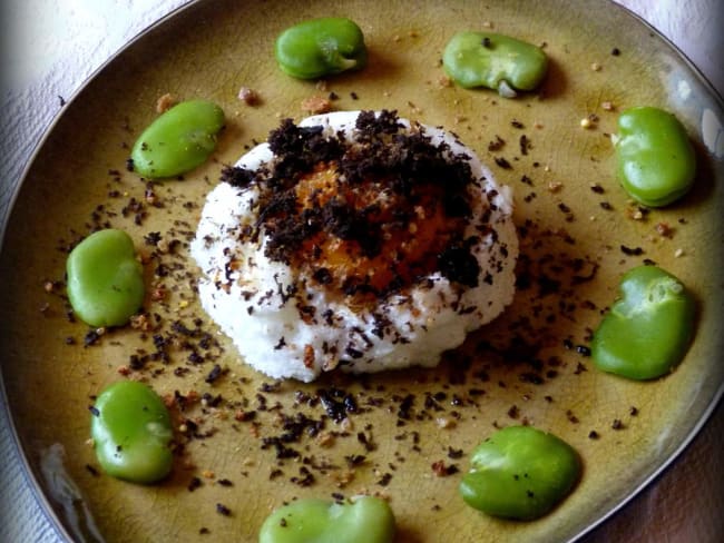 Oeuf sur un nuage, truffe noire et fèves