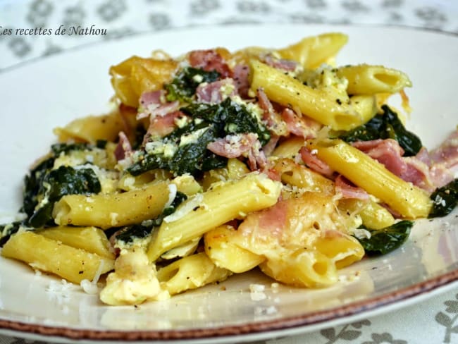 Gratin de pennes aux épinards et jambon