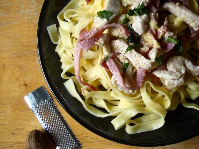 Tagliatelles au poulet et jambon