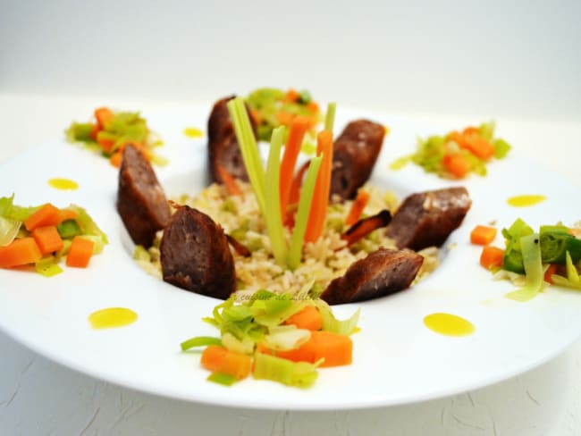 Saucisses de veau, lentilles et légumes