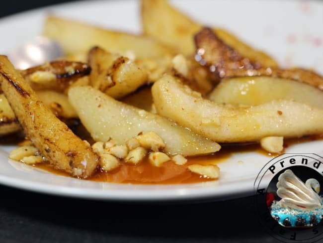 Poires caramélisées au beurre salé et amandes