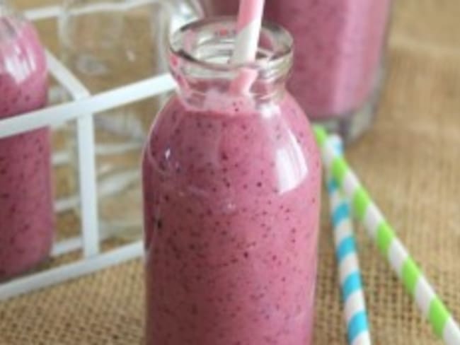 Smoothie aux fruits et yaourt