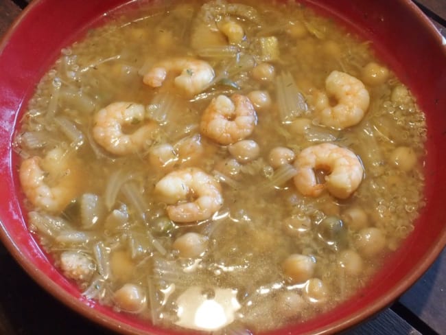 Soupe complète de quinoa aux crevettes