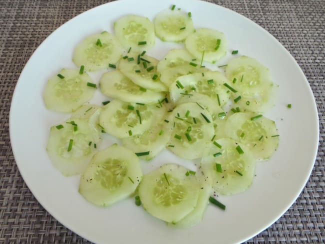 Salade de concombres au Pastis