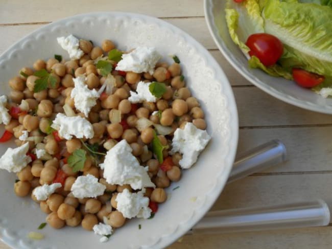 Salade de pois chiche au fromage de chèvre frais