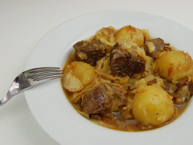 Sauté de bœuf pommes et chou