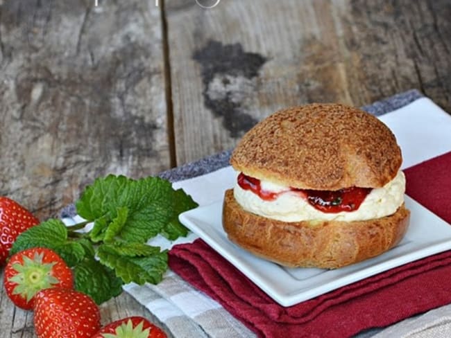 Choux fraises vanille mélisse