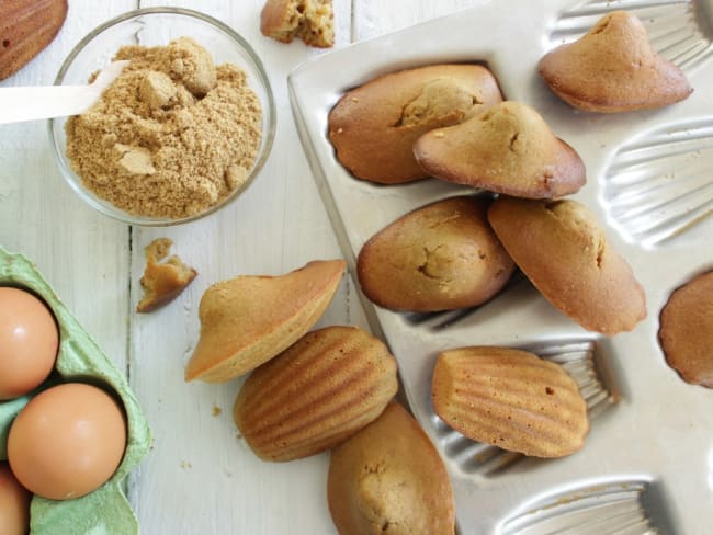 Madeleine  légères au sucre complet