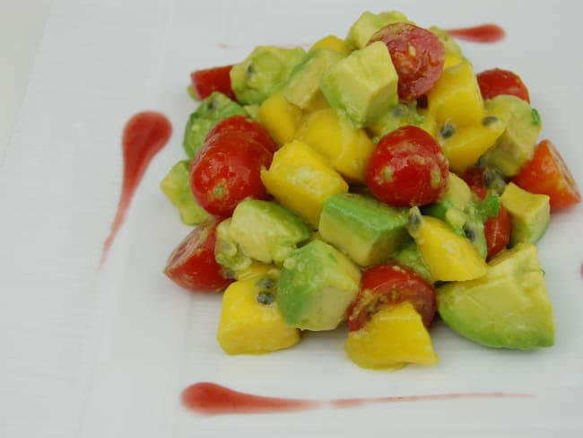 Salade d’avocats exotique et rafraichissante