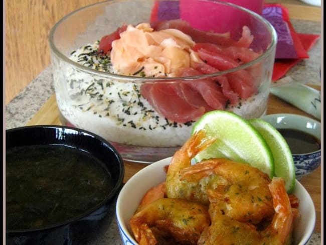 Chirashi de thon et tenpura de crevettes