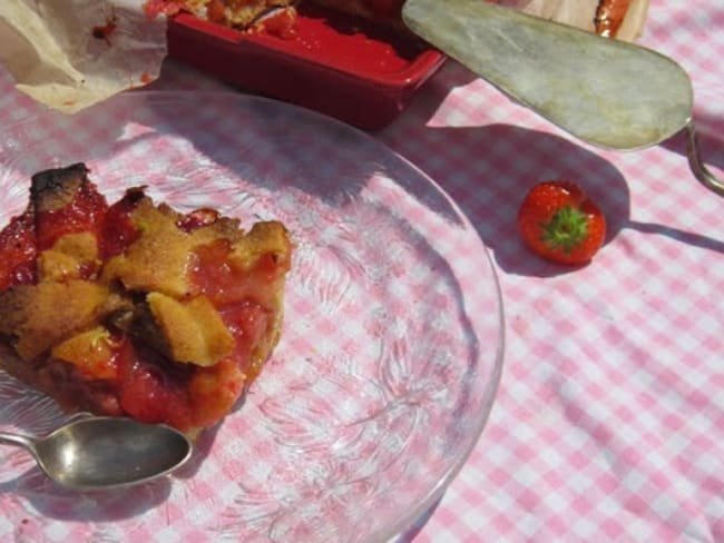 Rhubarb and Strawberry pie