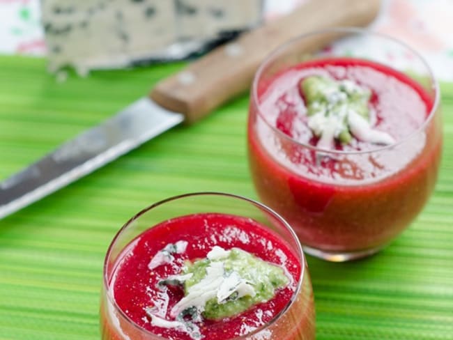 Gaspacho Betterave, fraise, pesto de Roquefort