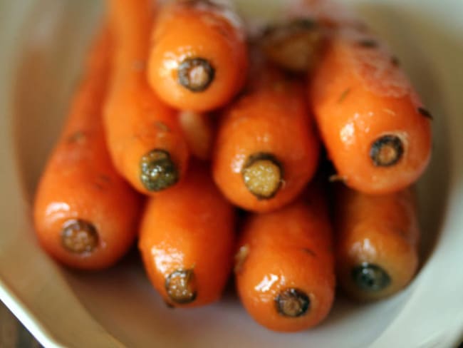 Carottes glacées au miel et aux épices