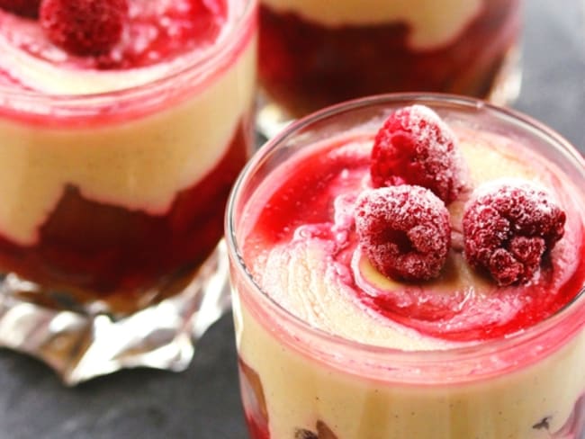 Verrine à la crème d'amandes et aux fruits