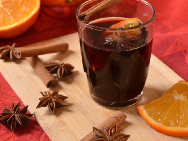 Vin chaud aux épices pour les fêtes