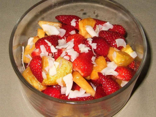 Salade de fraises exotique