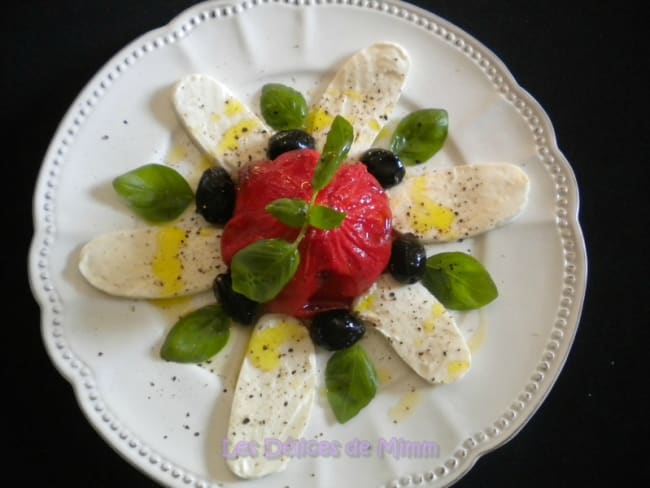 Tomate cœur de bœuf confite pour une salade caprese revisitée