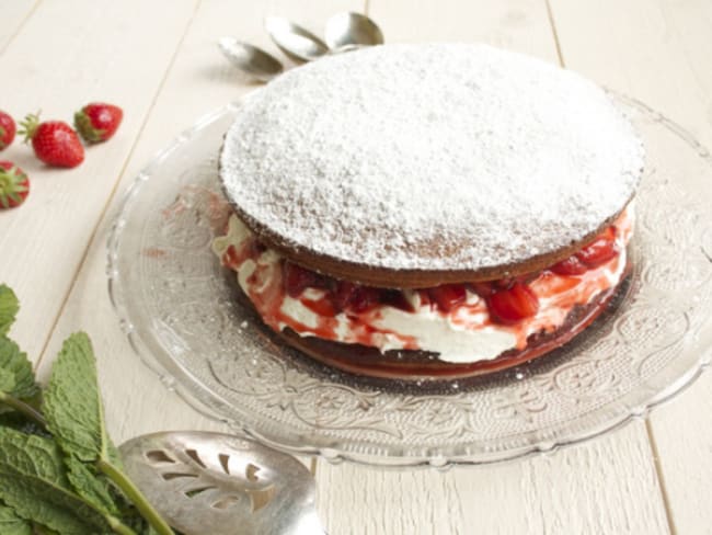 Gâteau aux fraises, sauce au limoncello et vinaigre balsamique