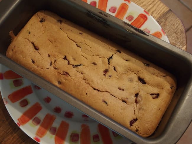 Cake aux cranberries et aux cerises