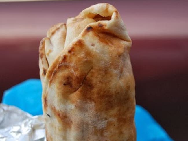 Shawarma libanais au poulet, en galette pita