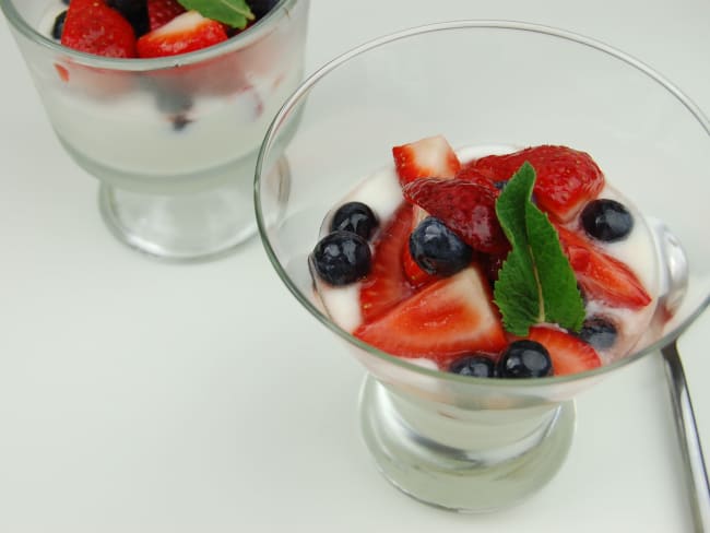Dessert fraises et yaourt