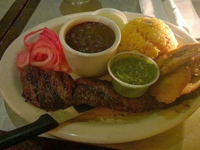 Churrasco en sauce molho campanha et cœur de palmier comme au Brésil