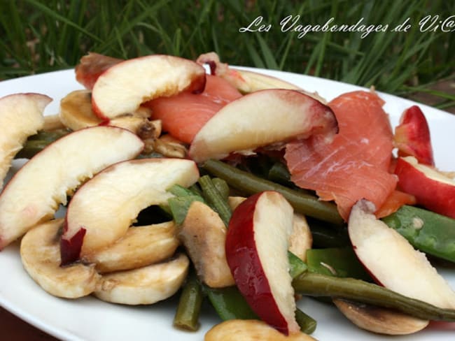 Salade de haricots verts, saumon et nectarines