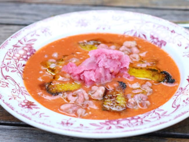 Gaspacho à deux ingrédients et sorbet de canneberges