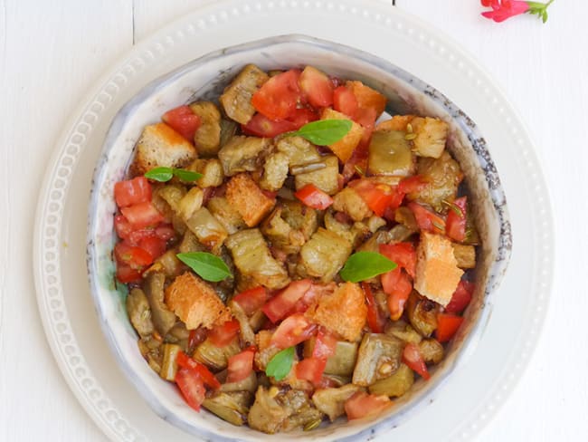 Salade d'aubergines aux graines de fenouil et au basilic