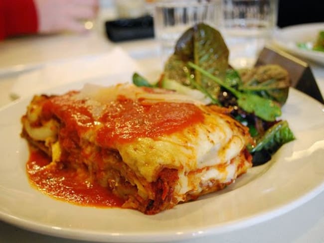 Lasagnes épicées à la dinde, à la mozzarella