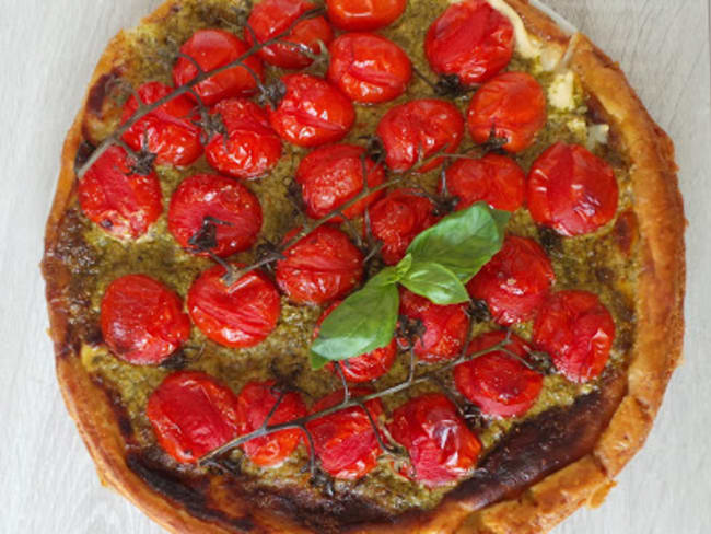 Tarte aux tomates grappes et pesto