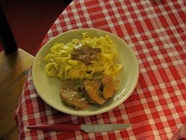 Rôti de veau au miel, aux champignons