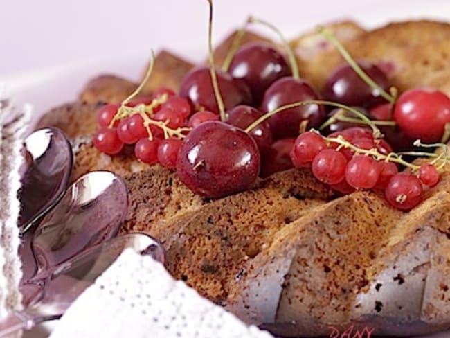 Gâteau aux fruits rouges et au chocolat blanc