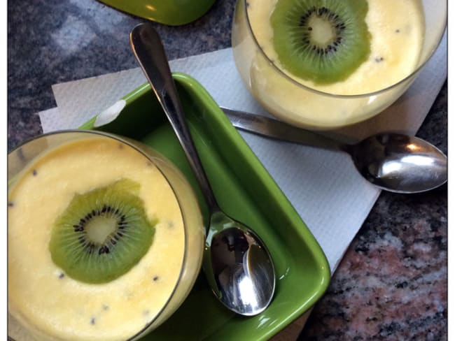 Mousses légères de kiwi