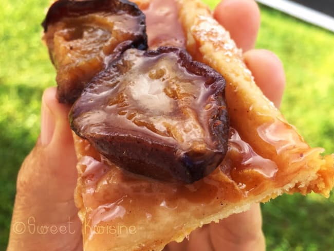 La tarte fine aux prunes et à la banane