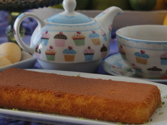 Gâteau à la rhubarbe, sans gluten, léger en calories